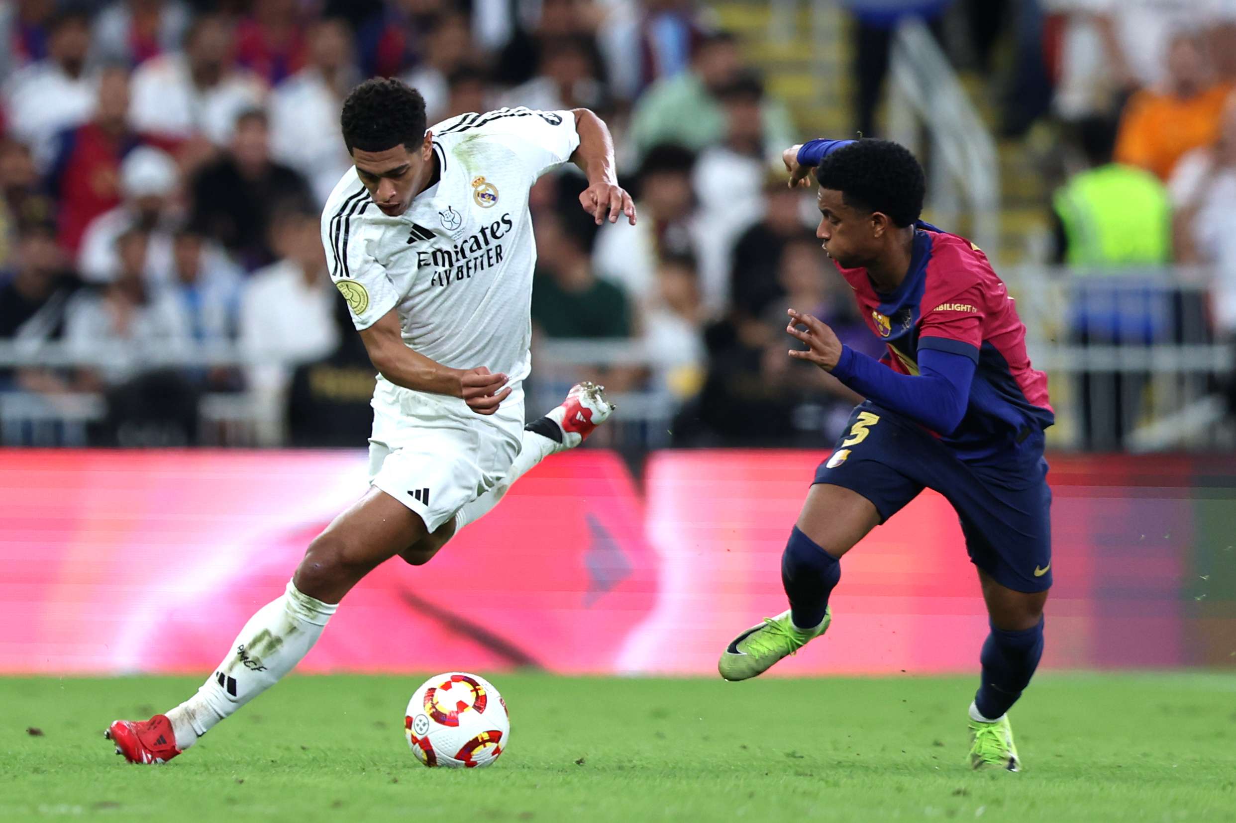 东契奇战旧主达成三双里程碑 湖人主场力克独行侠.