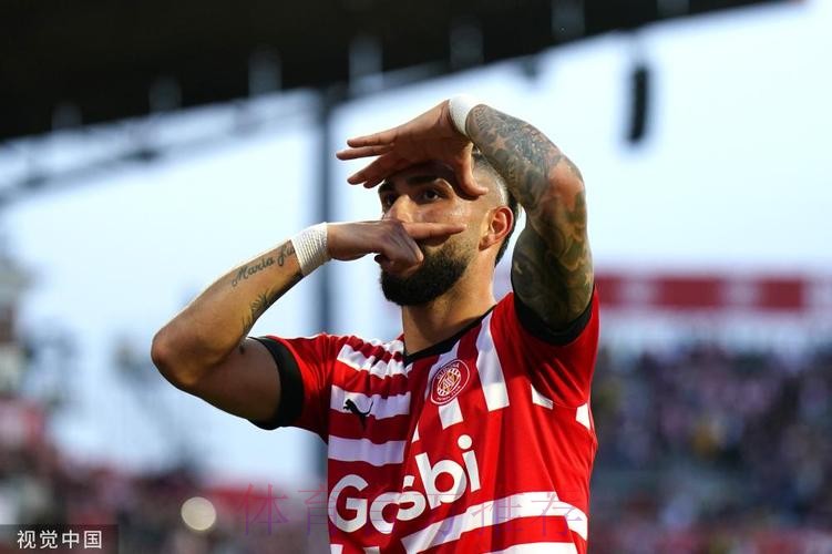 皇马准备与维尼修斯续约 吉达国民开超10亿合同 皇马准备与维尼修斯续约 吉达国民开超10亿合同